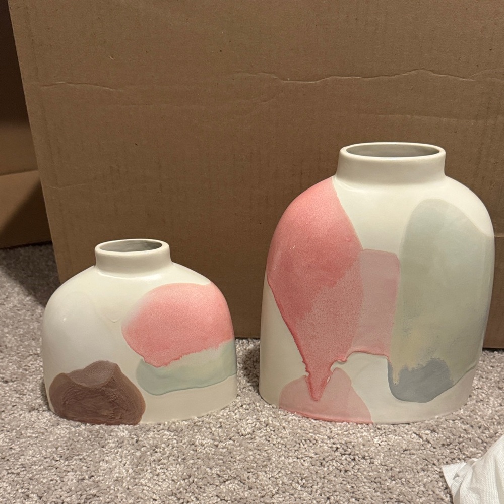 H&M hand painted Ceramic Vase Pair in Pink, Cream & Brown